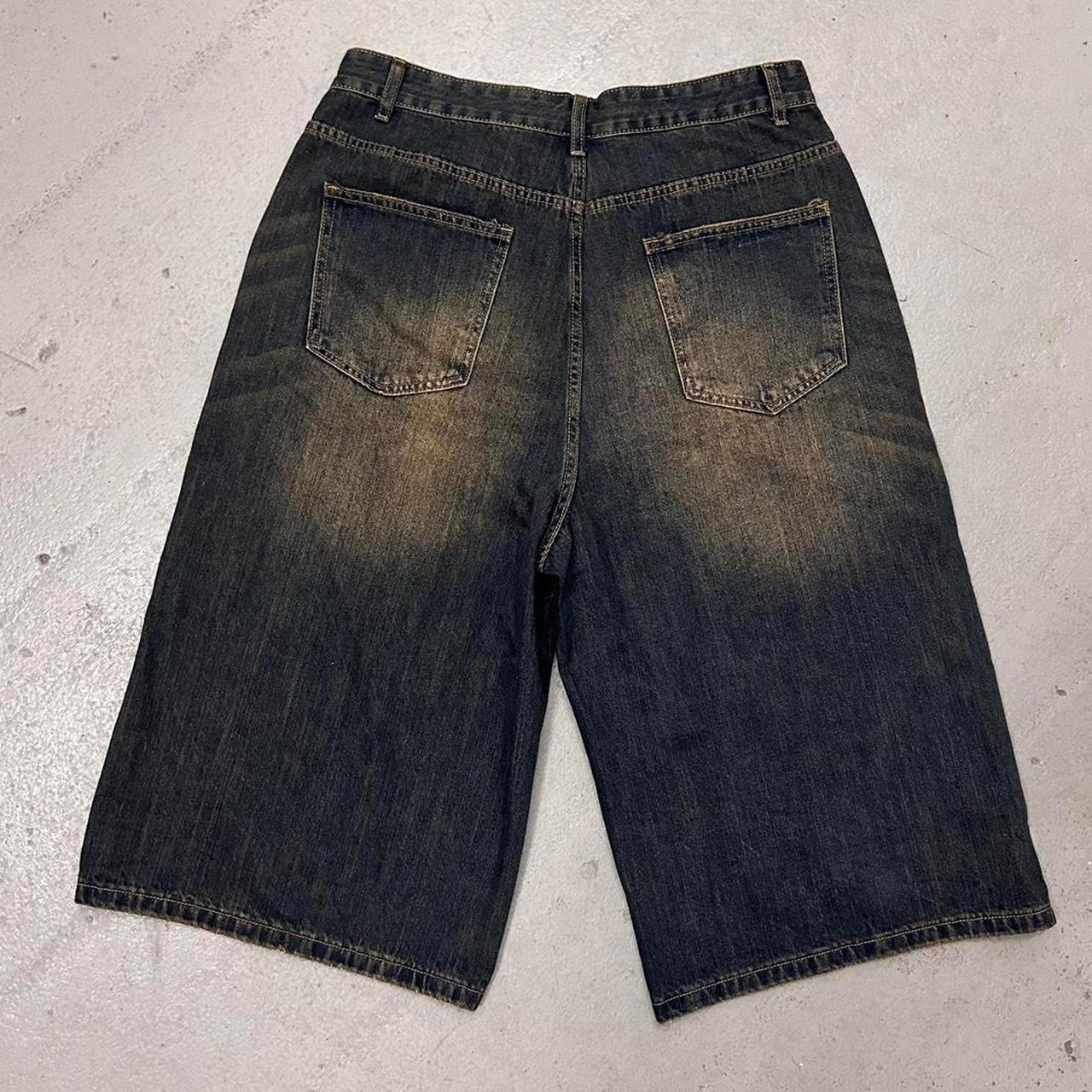 DESIRED Distressed Jorts